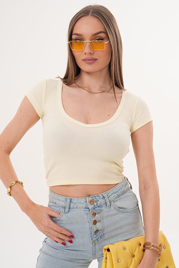 Women's V-Neck Camisole Crop - 260031