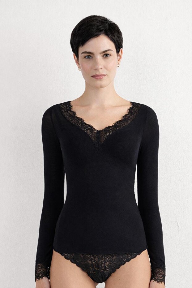Modal Cashmere Lace Detailed Ultra Light Blouse