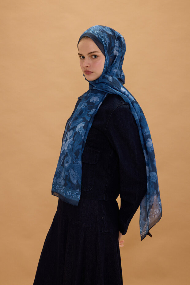 Petra Soft Cotton Shawl - Navy Blue