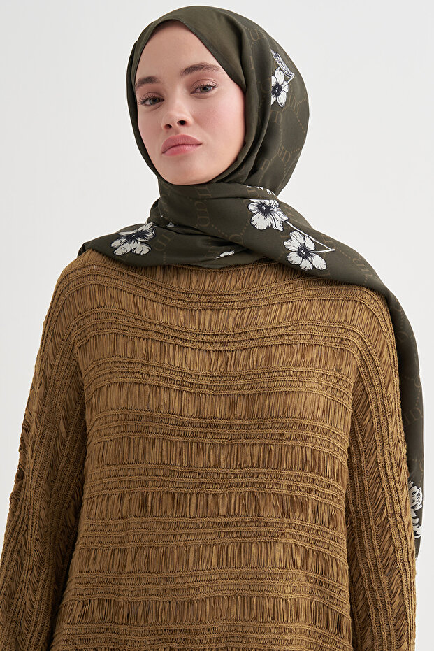 شال فلوريفا مونوغرام فلوش كاكي