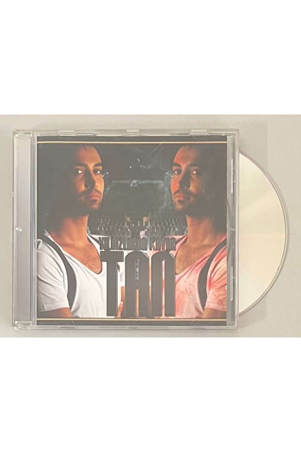 تان يزلق بين النجوم CD