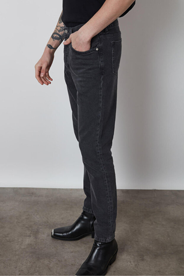 Slim Fit Jean - 4
