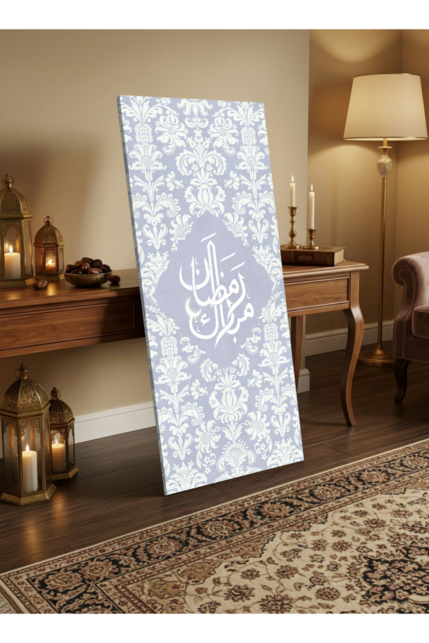 لوحة جدارية قماشية على إطار خشبي مع حامل خلفي، بتصميم رمضان مبارك