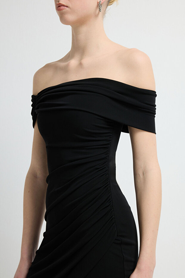 Büzgü Detaylı Anvelop Elbise - 3