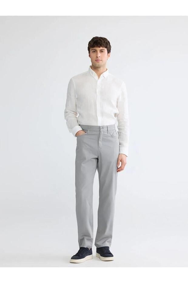 Standard Fit Men's Chino Pants (S6)