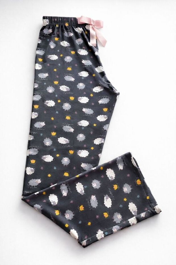 Women's Lamb Patterned Pajama Bottoms – Soft Textured, Warm Winter Homewear