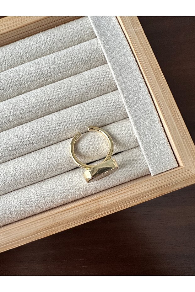 خاتم ذهبي على شكل عين النمر - 3