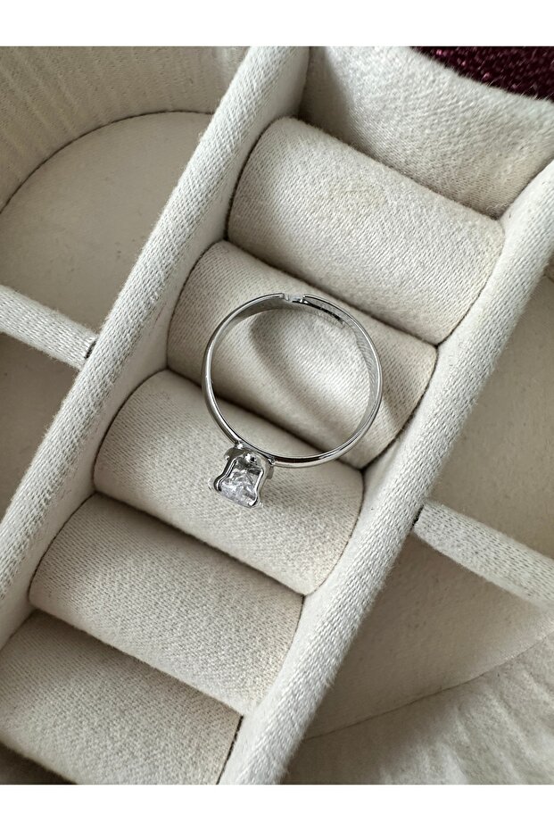 خاتم سوليتير بيضاوي الشكل فضي اللون - 2