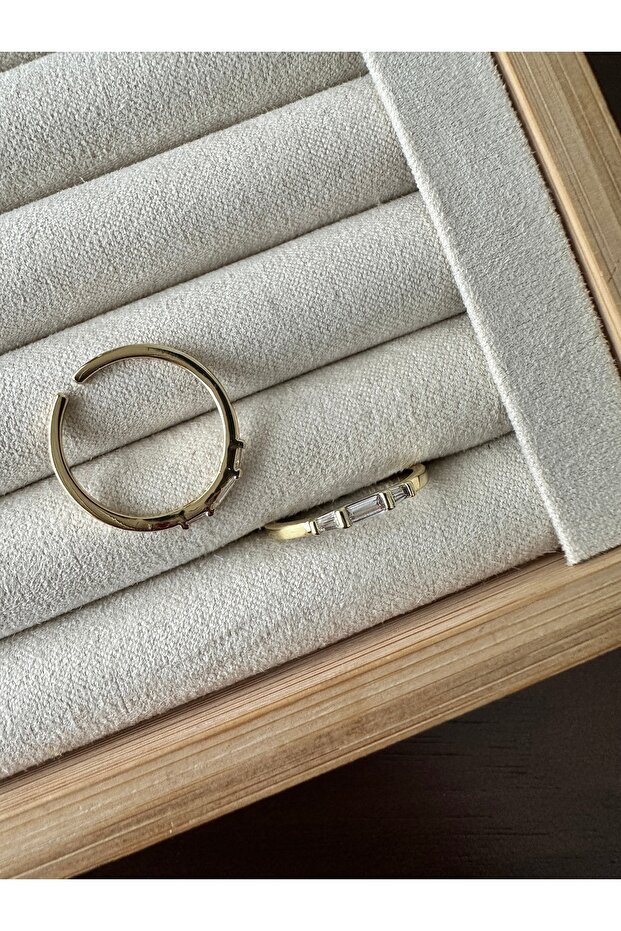 Gold Tiny Stone Thin Ring - 1