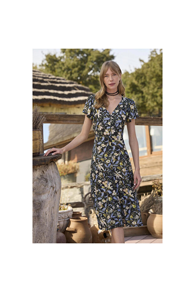 100% Viscose Patterned Front Buttoned Dress - 4