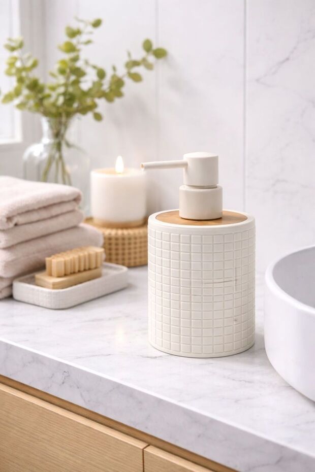 Decorative Liquid Soap Dispenser, Lisbon Acrylic Soap Dispenser, 8X11 cm