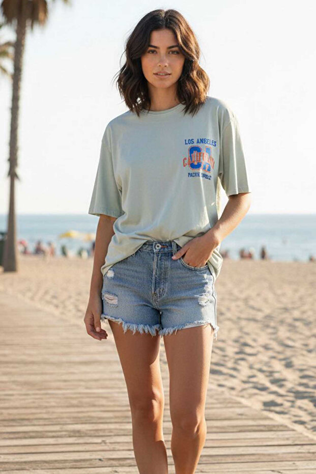Women's printed oversized t-shirt - stone