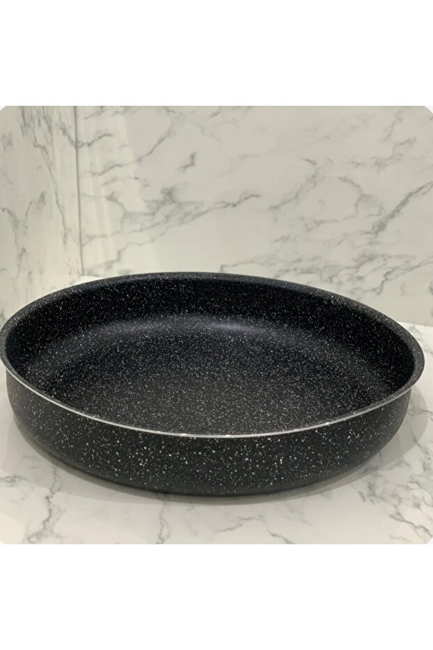 Non Stick Carbon Steel Round Cake Pan Set – 3-Piece Bakeware for Cakes Pizza (28cm, 32cm, 36cm)