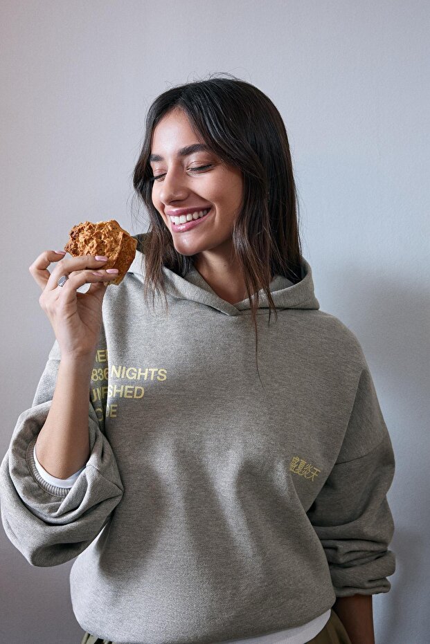 Baskılı kapüşonlu sweatshirt - 3