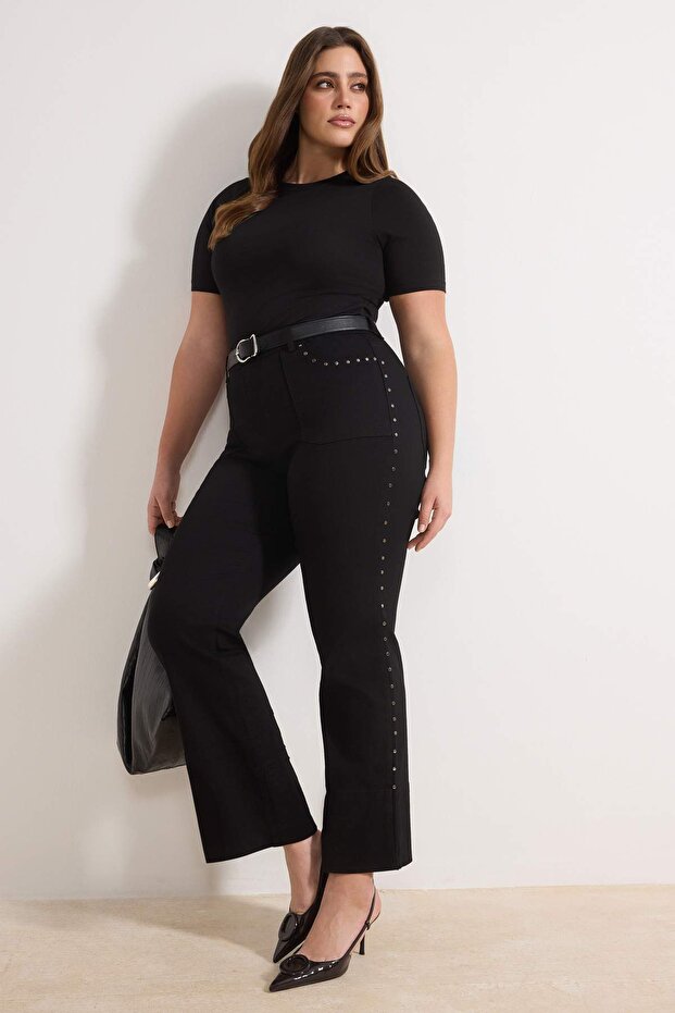 Solmayan Siyah Yüksek Bel Trok Detaylı Esnek Staright Fit Denim Büyük Beden Jeans TBBSS26CJ00005