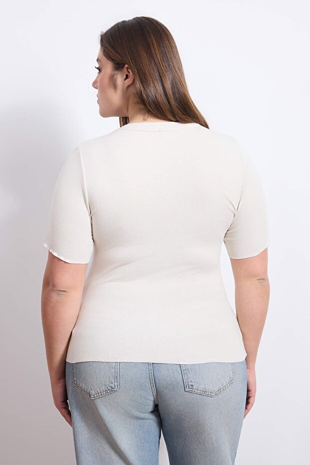Wardrobe Essentials Taş Yakası Biye Detaylı Yumuşak Tuşeli Örme Büyük Beden Bluz TBBSS26AF00025 - 5