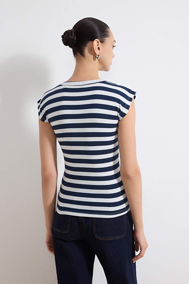 Çok Renkli Viskoz/Yumuşak Kumaş Fitted/Vücuda Oturan Ay Kol Esnek Örme Bluz TWOSS23BZ00992 - 4