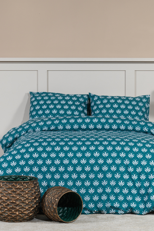 Riva Duvet Cover Set Double Size Fitted Sheet (200X220 cm) Green