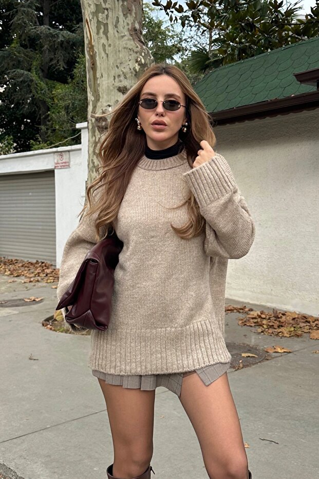 Nerzfarbener Basic-Pullover mit Rundhalsausschnitt – 2217 - 1