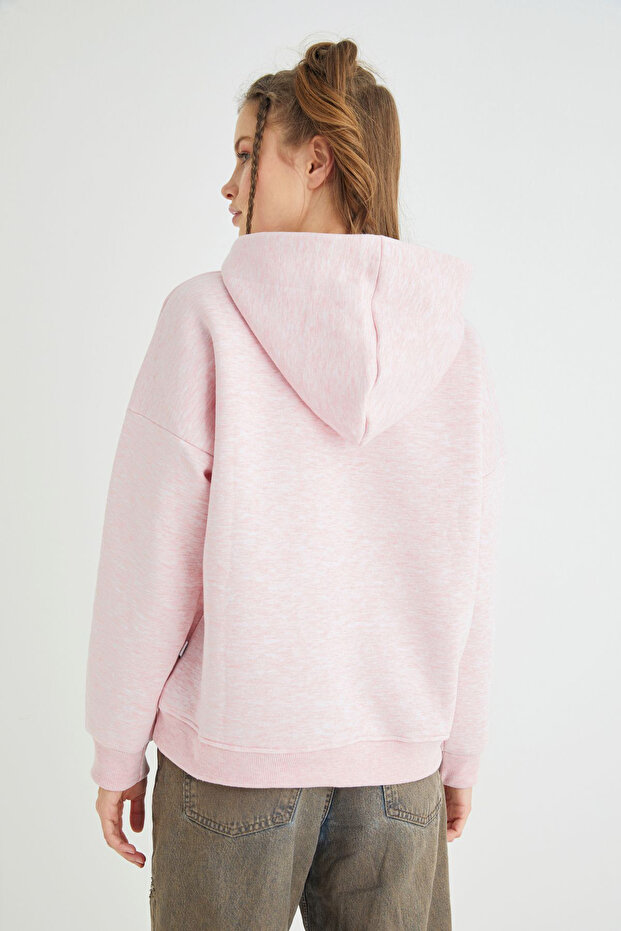 Lisanslı Baskılı Kapüşonlu Pembe Sweatshirt - 5