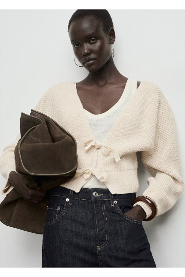 V yaka bağcıklı hırka - 1