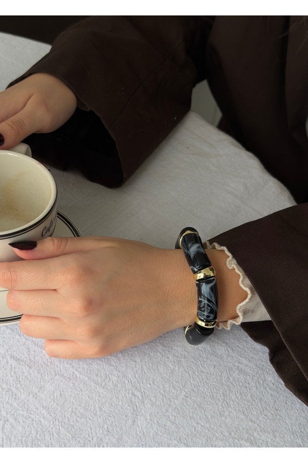 Gold Detail Pipe Bracelet
