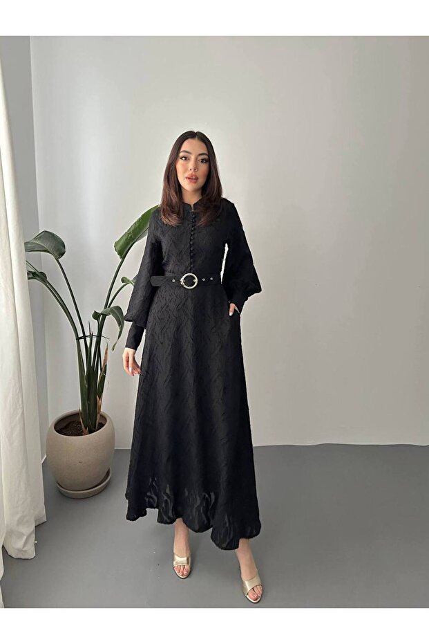 Rochie lungă cu model auto-imprimat și detaliu cu curea - 5