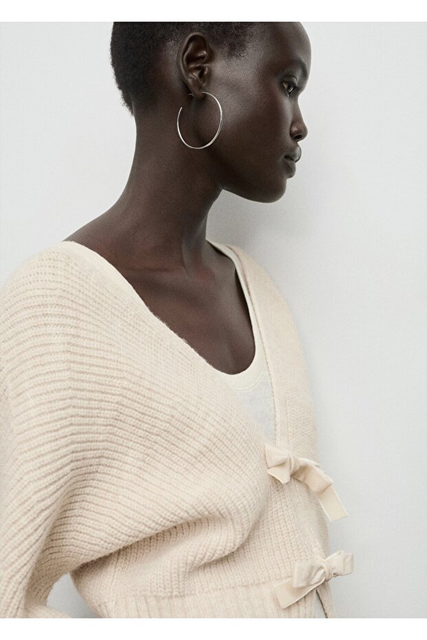 V yaka bağcıklı hırka - 6