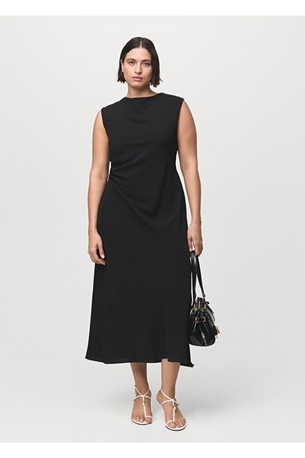 Büzgülü midi boy elbise - 8