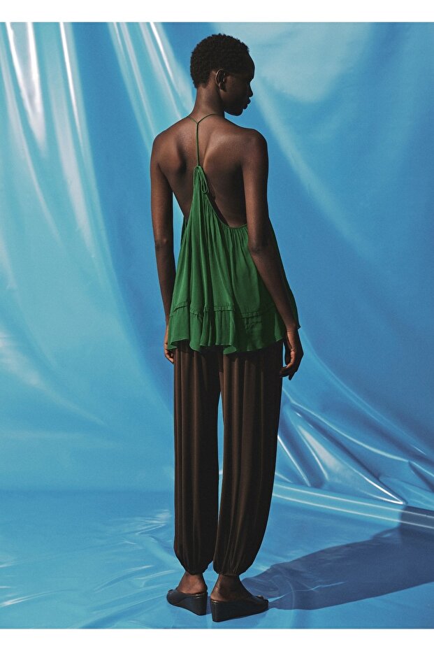 Pileli sırt dekolteli bluz - 4