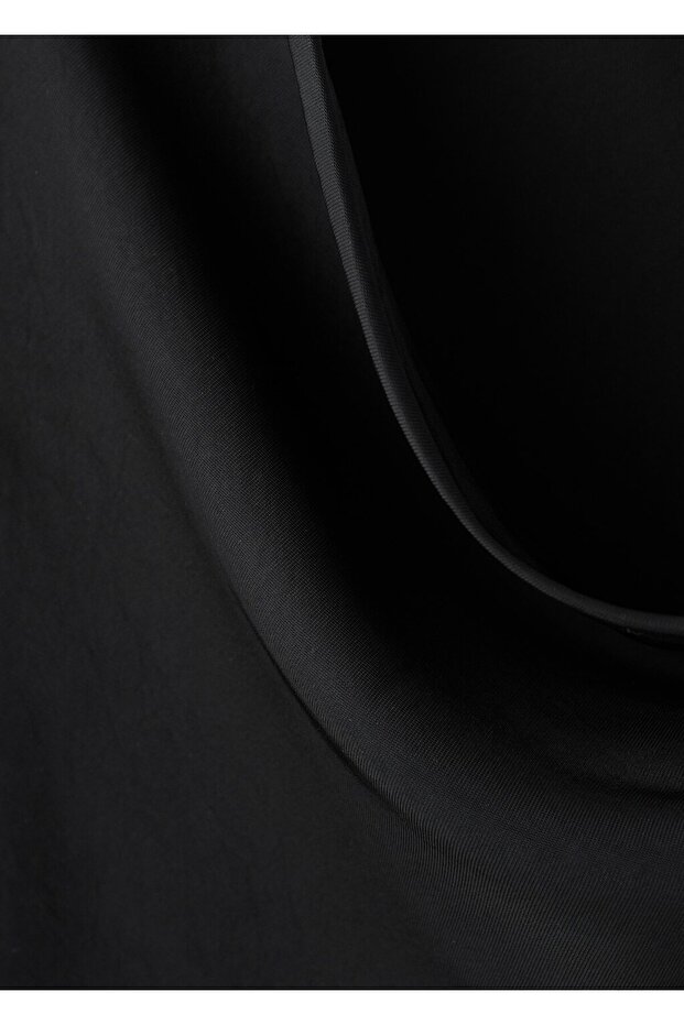 Yakası drapeli elbise - 8