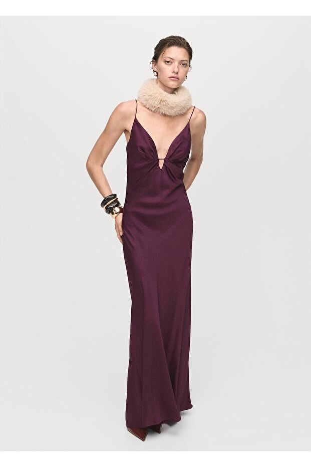 V yakalı saten elbise - 2