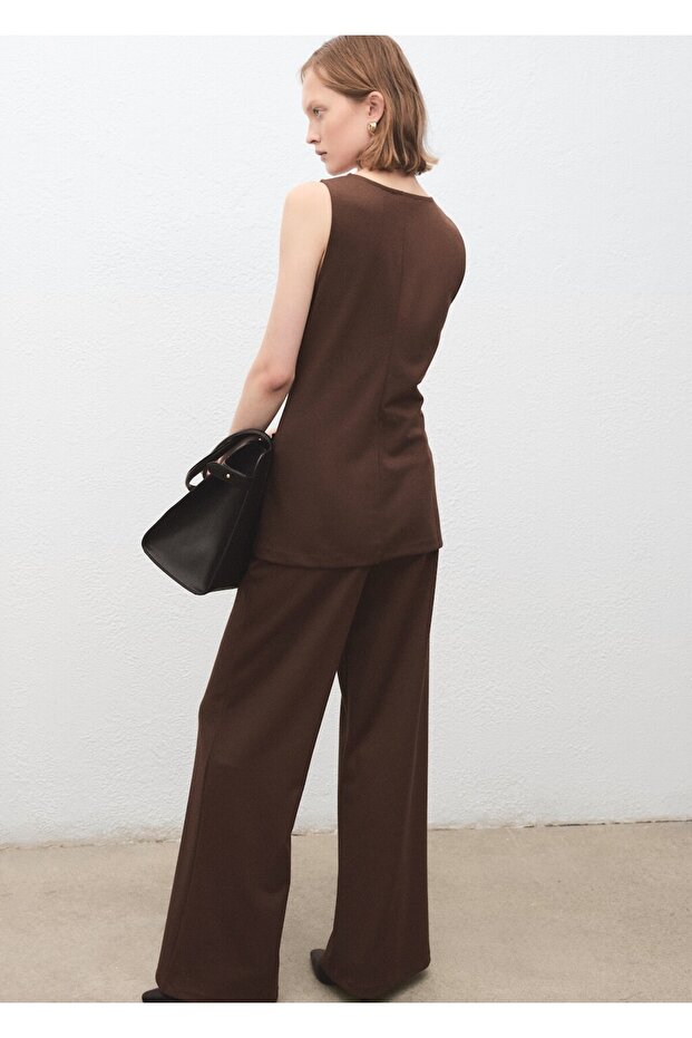 Dikiş detaylı kolsuz top - 4