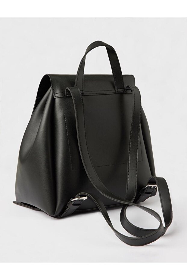 حقيبة ظهر بمظهر الجلد الأسود - 2