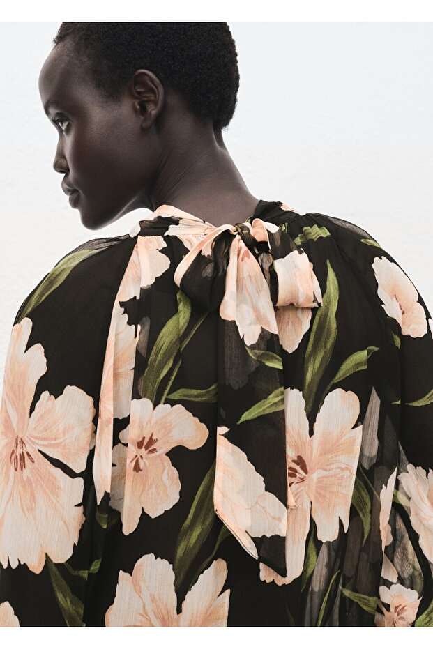 Yarı transparan çiçekli bluz - 7