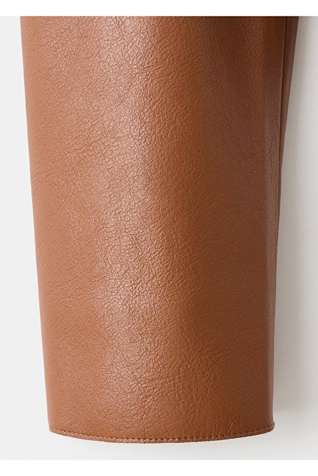 Deri görünümlü cepli ceket - 5