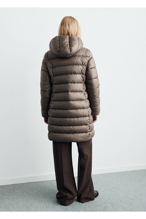 Kapüşonlu midi kapitone anorak - 4