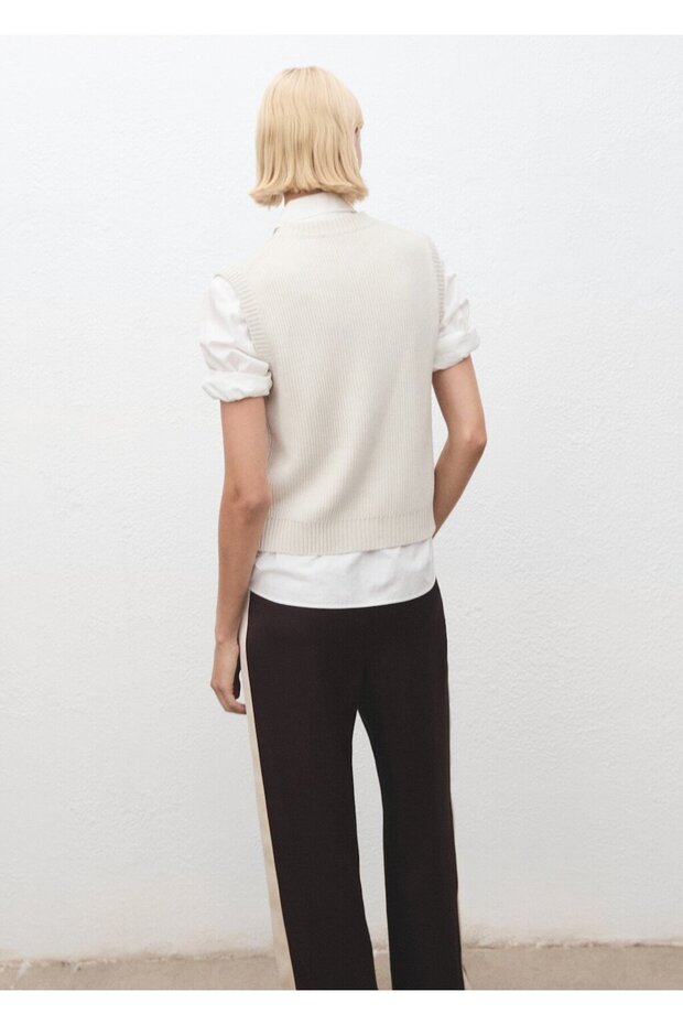 Triko fermuarlı yelek - 4
