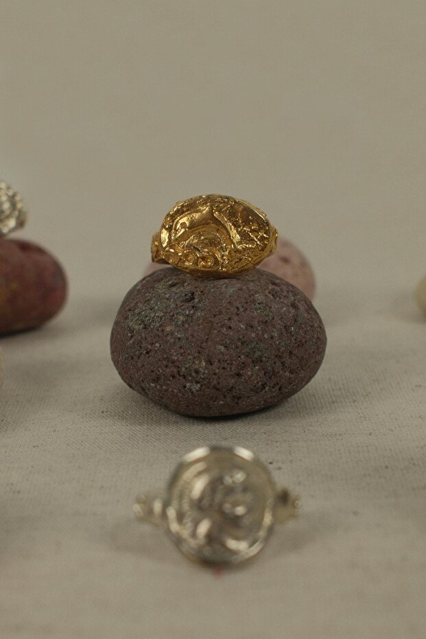 خاتم ذهبي على شكل دولفين - 1