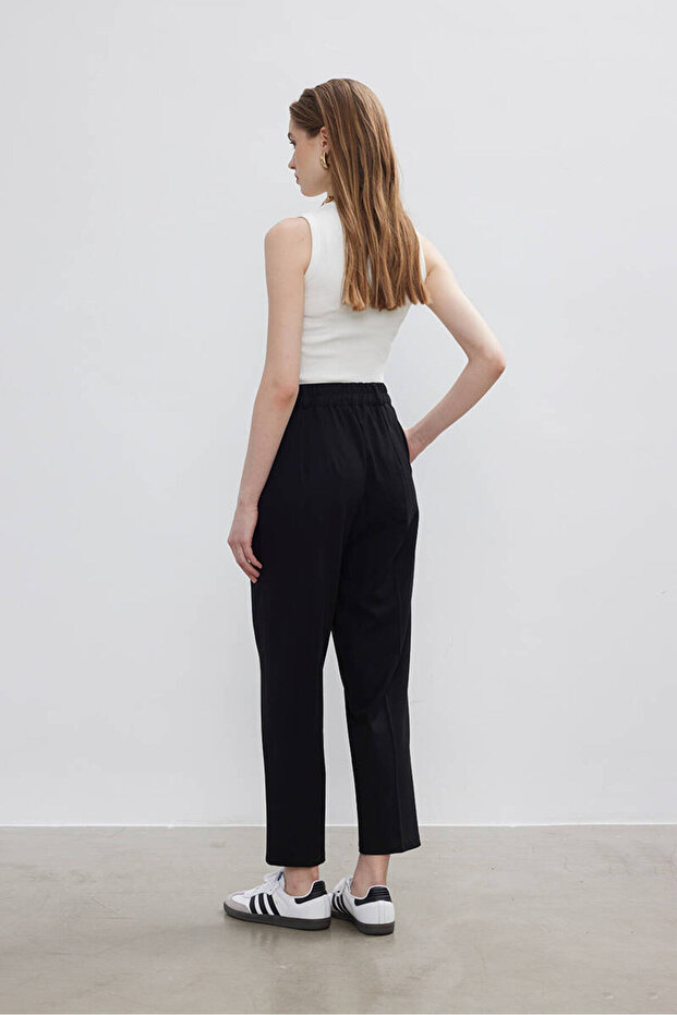 SİYAH ÜTÜ İZLİ PANTOLON - 6