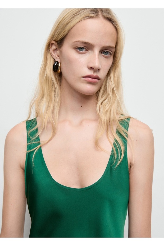 Dekolte yaka saten elbise - 1