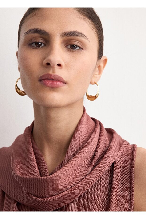 Fularlı triko elbise - 6