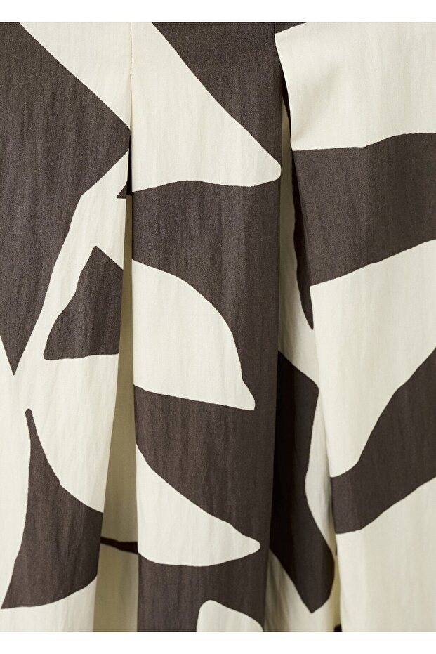 Çiçek desenli evaze elbise - 5