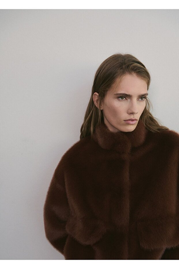 Kürk görünümlü cepli ceket - 6