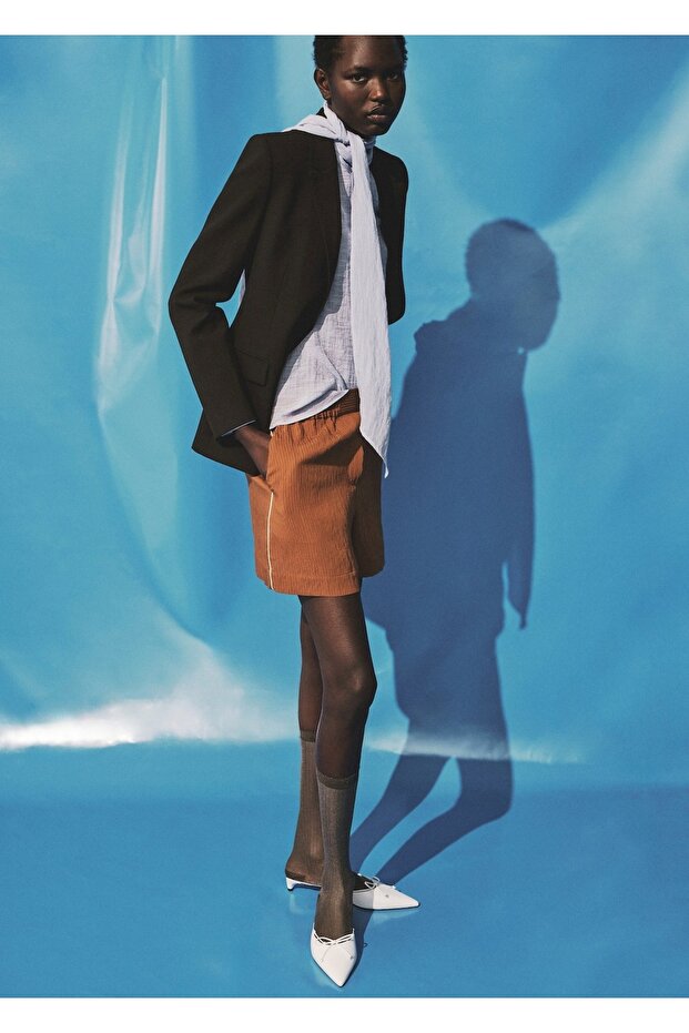 Kontrast detaylı dokulu şort - 2