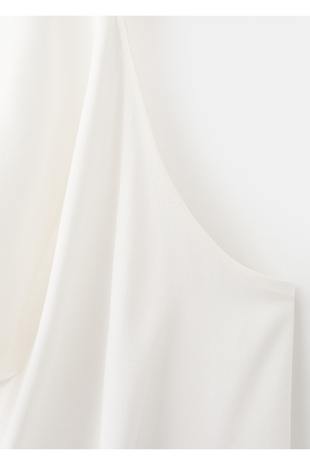 Drape yakalı saten bluz - 8