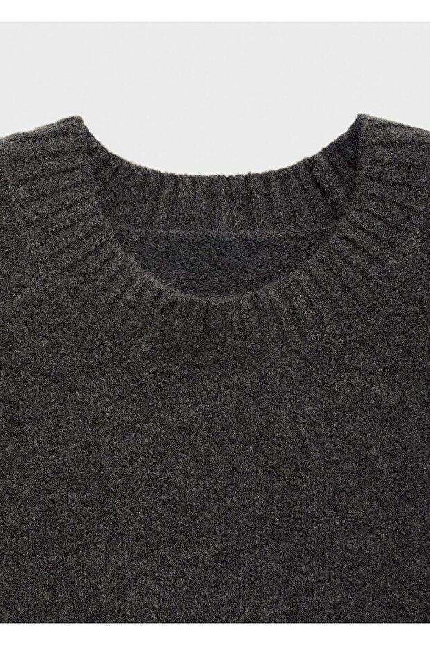 Yuvarlak yaka triko kazak - 5