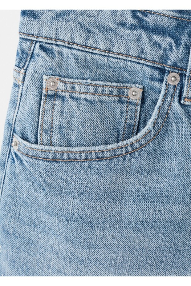 Püsküllü paça denim şort - 5