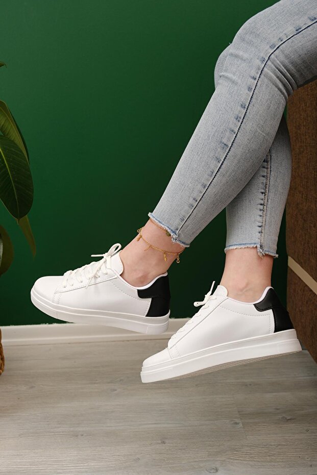 حذاء رياضي نسائي من Erda برباط - 3