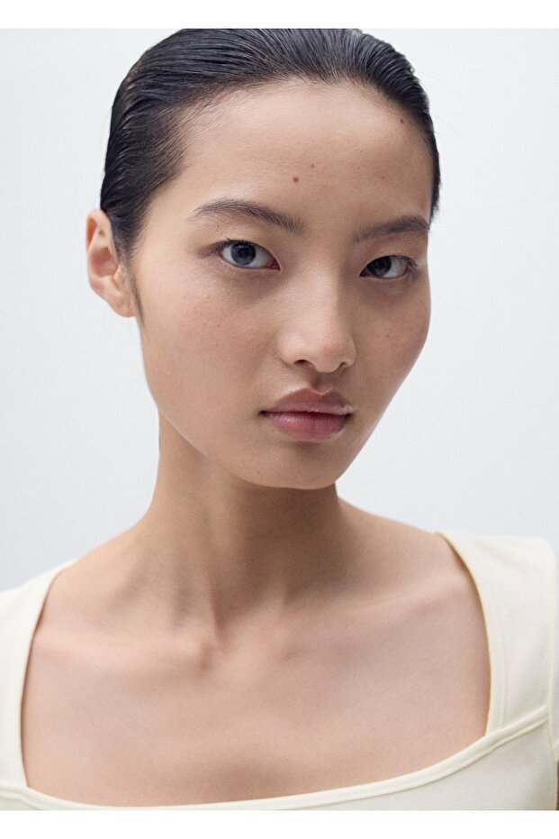 Pamuklu dekolte yaka tişört - 6